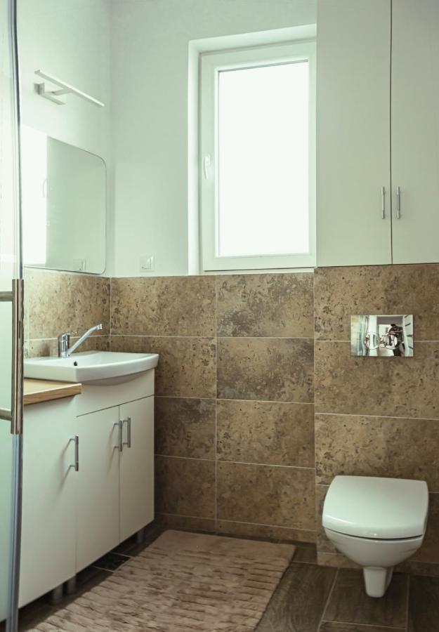 Solomon Apartments Ap 2 Sangeorgiu de Mures Bagian luar foto